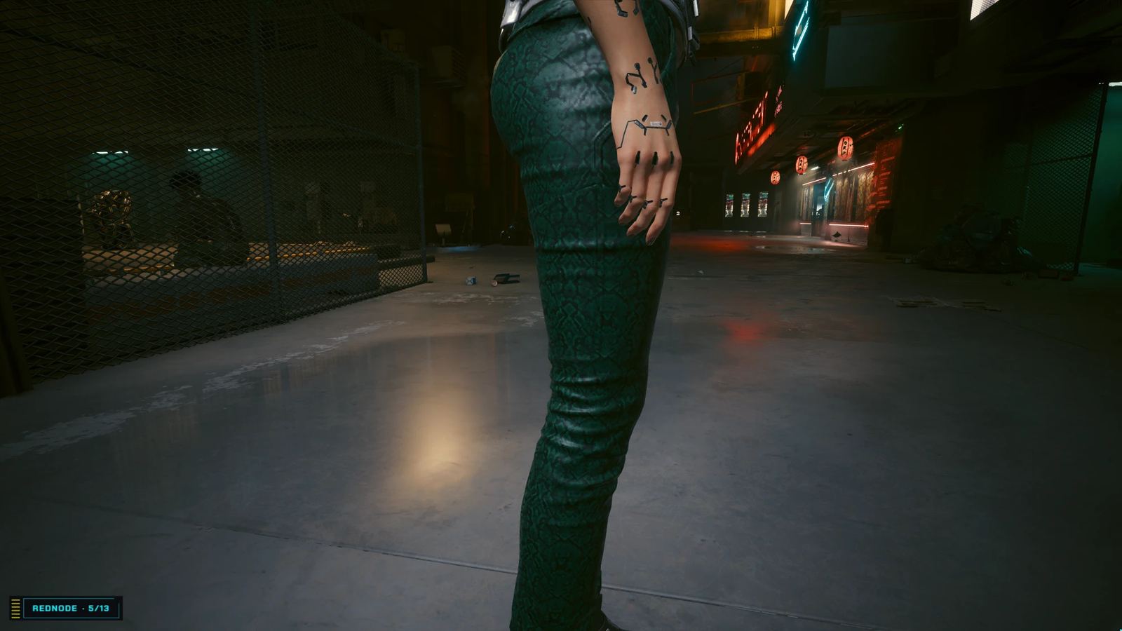 Snakeskin, side